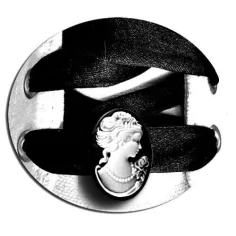 Envie de décorer vos chaussures ? Décorations Camées vintage