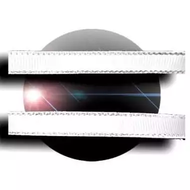 Lacets blancs liseret&nbsp;argenté pour vos chaussures