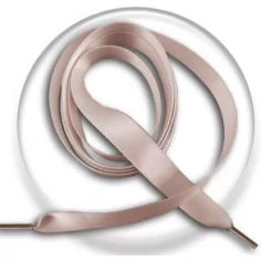 Lacets fins en satin nude pour vos chaussures