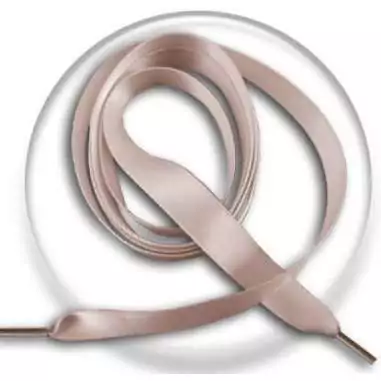 Lacets fins en satin nude pour vos chaussures