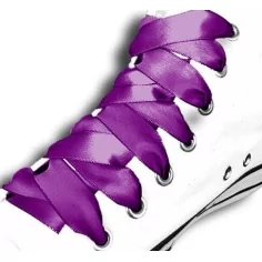 Lacets en satin violet pour vos chaussures