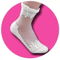Chaussettes&nbsp;transparentes&nbsp;& blanches. pour vos jolis pieds