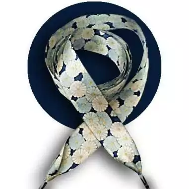 Lacets larges satin décor Japon bleu pour vos chaussures