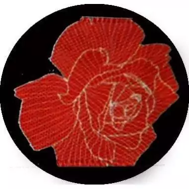 Lacets satin large&nbsp;noir fleurs gris &&nbsp;rouge pour vos…