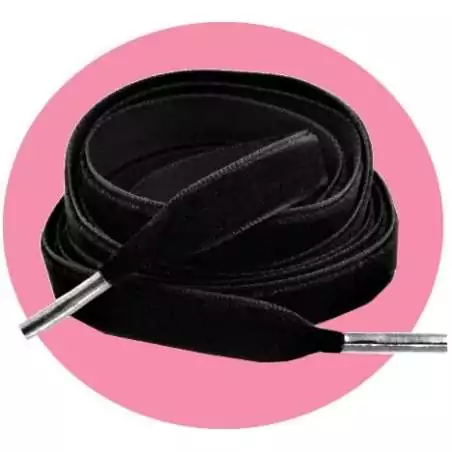 Lacets fins en velours noir pour vos chaussures