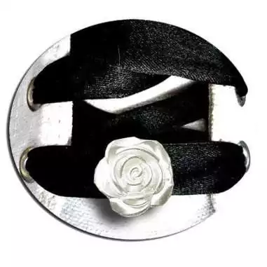 Décorations de lacets de chaussures fleur rose blanche.…