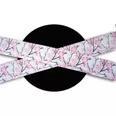 Lacets satin large&nbsp;blanc fleurs de cerisiers pour vos…