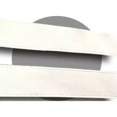 Lacets larges en satin blanc&nbsp;cassé pour vos chaussures