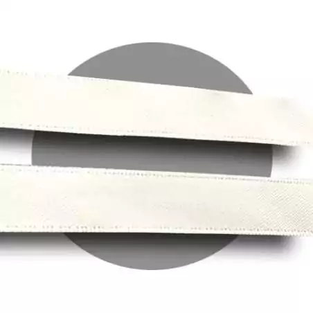 Lacets en satin blanc&nbsp;cassé pour vos chaussures