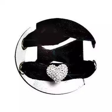 Envie de décorer vos chaussures ? Décorations coeurs…