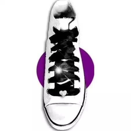 Envie de décorer vos chaussures ? Décorations coeurs…