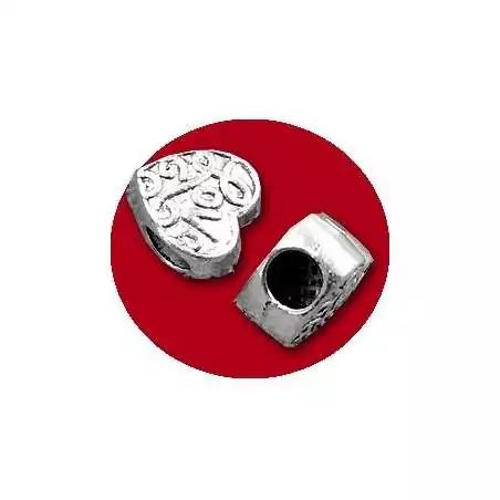 Envie de décorer vos chaussures ? Décorations coeurs argentés