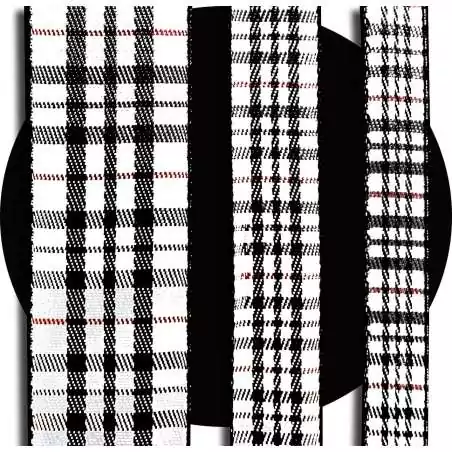 Lacets de chaussures larges rouges à carreaux écossais…