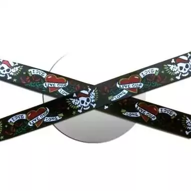 Lacets satin noir&nbsp;love rebelle pour vos chaussures