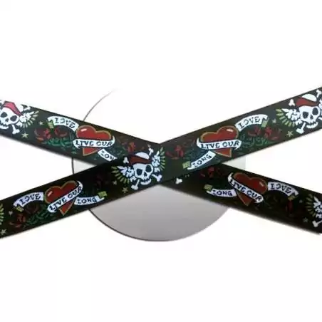 Lacets satin noir&nbsp;love rebelle pour vos chaussures