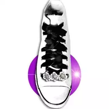 Décoration bijou de lacets crânes argentés en vente en…