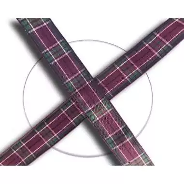 Lacets écossais carreaux rouges en vente en boutique en…