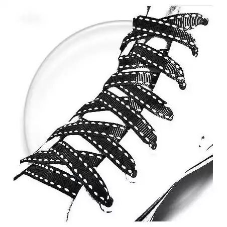 Lacets noirs blancs à surpiqures fantaisie en vente en…