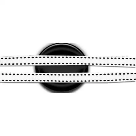 Lacets blancs surpiqués de noir pour vos chaussures