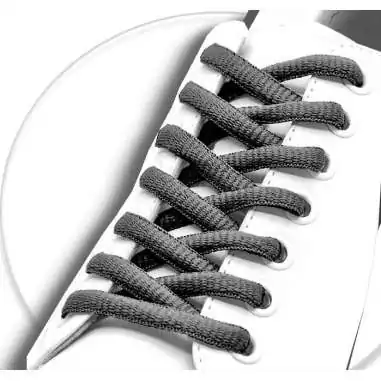 Lacets de chaussures roses framboise en couleur ronds…