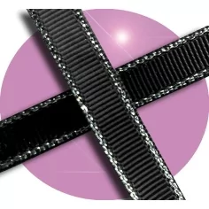 Lacets plats noirs au&nbsp;liseret&nbsp;argenté pour vos chaussures 2