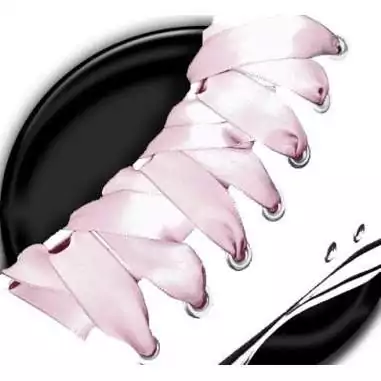 Lacets soyeux en satin rose pâle. pour vos chaussures