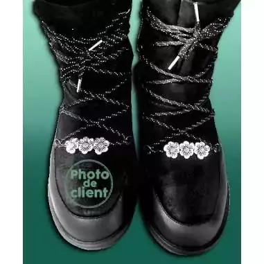 Décoration bijou de lacets crânes argentés en vente en…