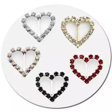 Envie de décorer vos chaussures ? Décorations coeur & diamants