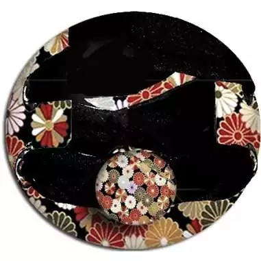 Envie de décorer vos chaussures ? Décorations Japon&nbsp;kikus…