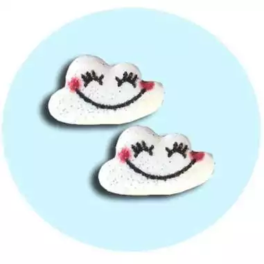 Envie de décorer vos chaussures ? Décorations Nuages kawai