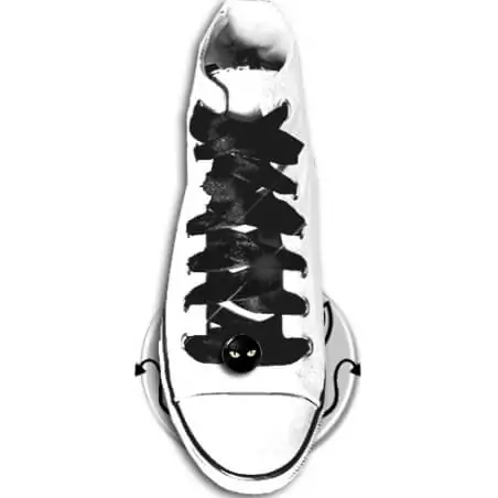 Envie de décorer vos chaussures ? Décorations têtes de chats noirs