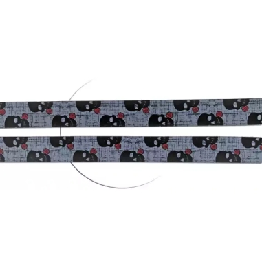 Lacets satin large gris à crânes noirs pour vos chaussures