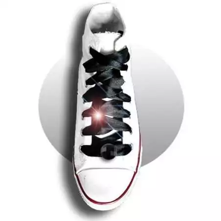 Envie de décorer vos chaussures ? Décorations noires à facettes